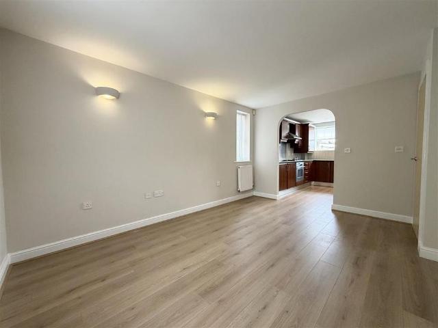 Apartment for rent in Heswall, Wirral