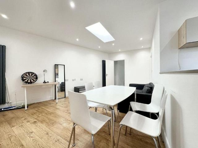 Apartment for rent in Denham, Higher Denham