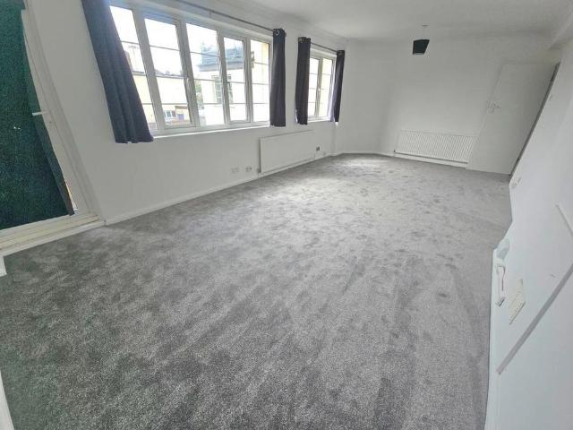 Apartment for rent in Alton Barnes, Essex