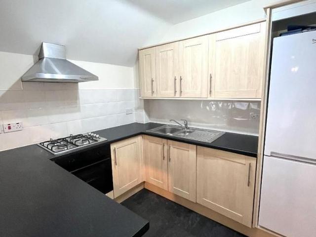 Flat for rent in Akroydon, Halifax