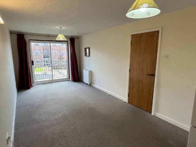 Apartment for rent in Lenton Abbey, Haddon