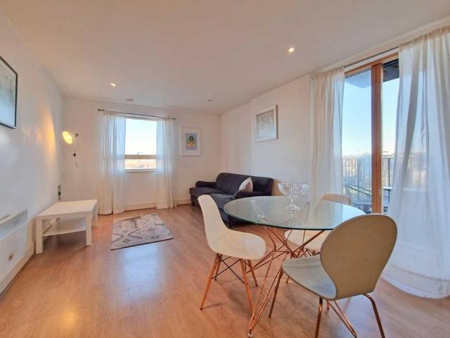 Apartment for rent in Key Street, Suffolk