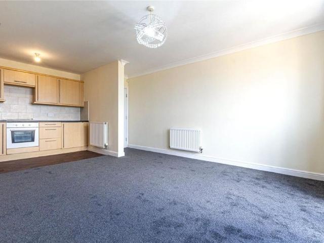 Apartment for rent in Bonegate, Brighouse