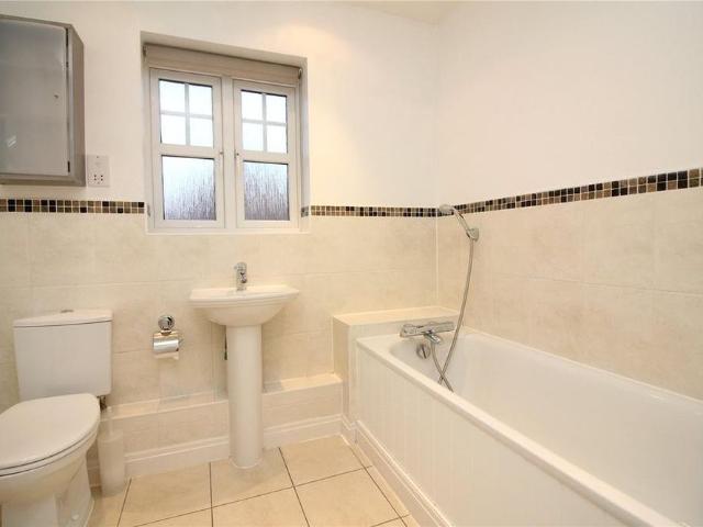 Apartment for rent in Mill Hill, Isle Of Man