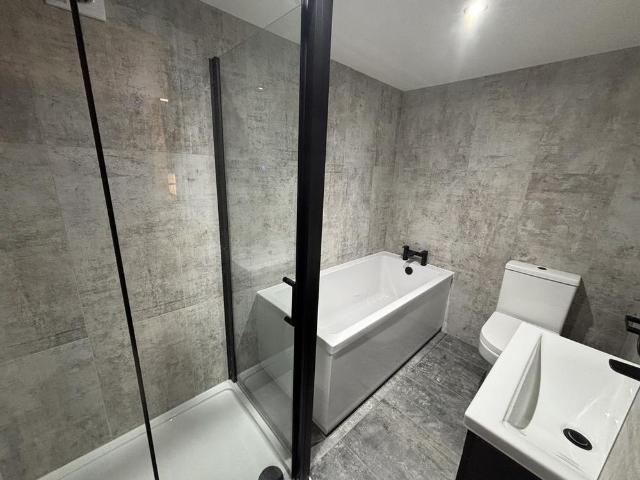 Apartment for rent in Wilsden, West Yorkshire