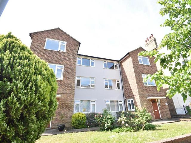Flat for rent in Surbiton, Greater London