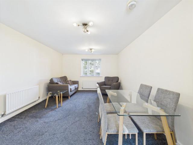Apartment for rent in Elmdon, West Midlands
