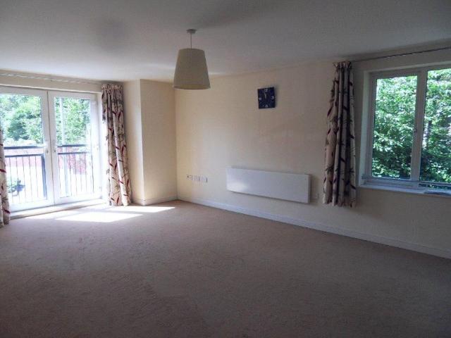 Apartment for rent in Eightlands, Dewsbury