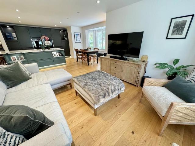 Apartment for rent in Calderstones