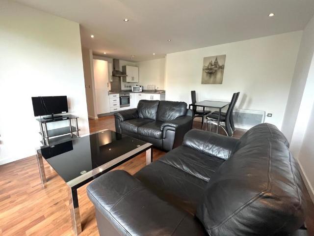 Flat for rent in SA1 Swansea Waterfront, Nangreaves