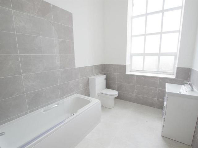 Apartment for rent in Stainland & District, Stainland