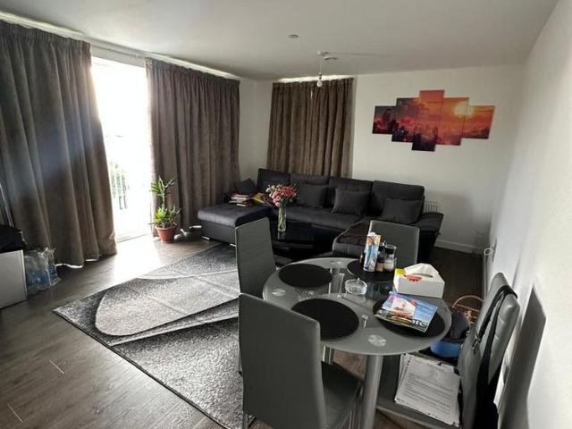 Apartment for rent in Stone, Monks Orchard