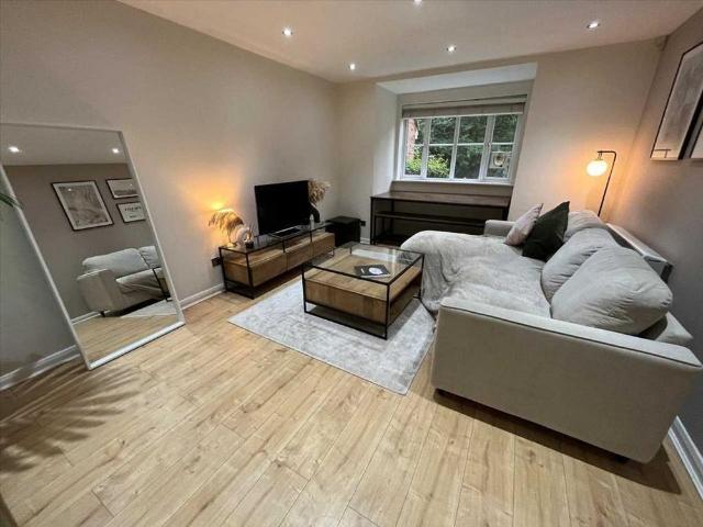 Apartment for rent in Dickens Heath, West Midlands