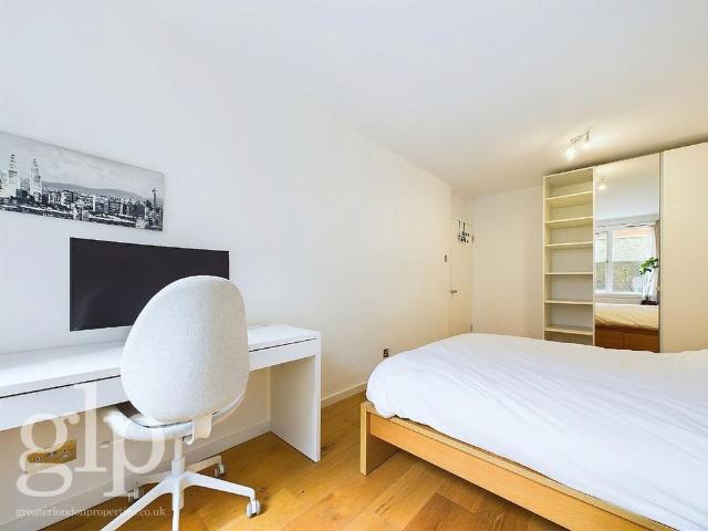 Apartment for rent in Saint Pancras, Greater London