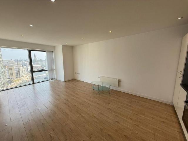 Apartment for rent in St George's Quarter / Cultural Quarter, Calderstones