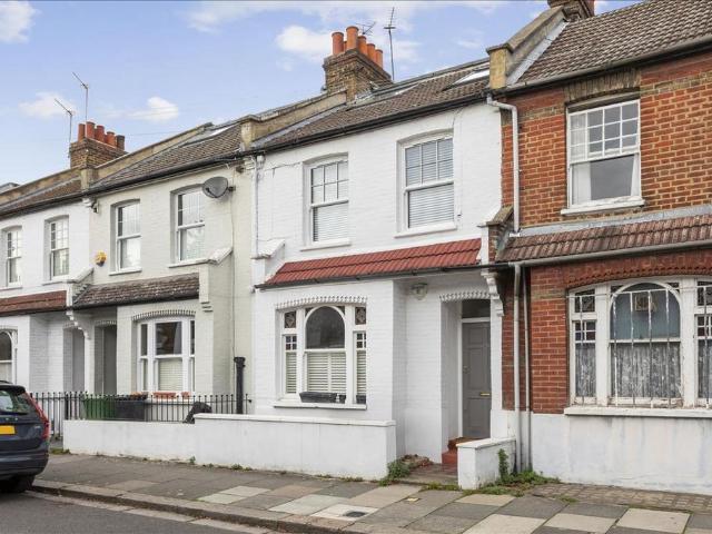 Flat for rent in West Kensington, Greater London