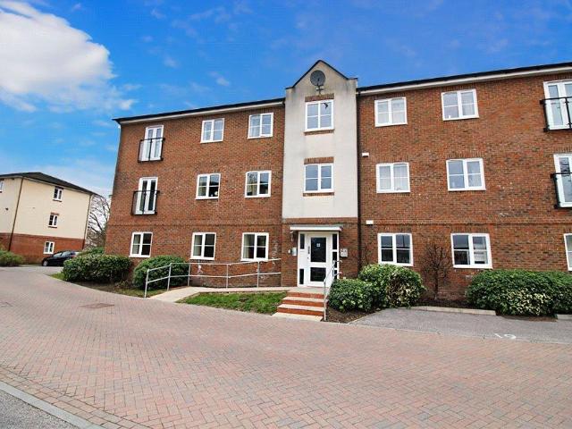Flat for rent in Hedge End, Helford