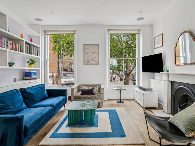 Flat for rent in North Kensington, Greater London