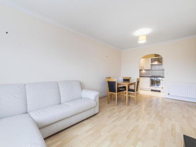 Apartment for rent in Chatterton Village, Greater London