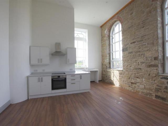 Apartment for rent in Stainland & District, Stainland