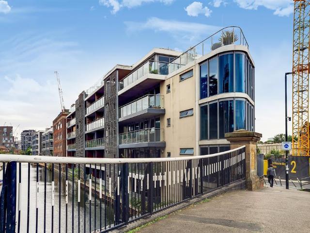 Flat for rent in Kentish Town, Greater London