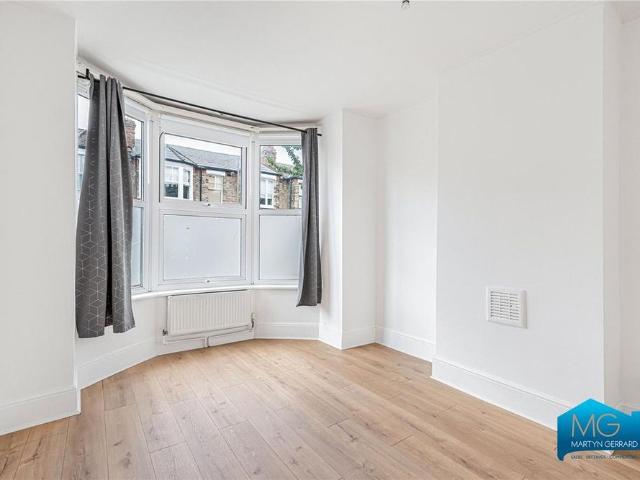 Apartment for rent in Finchley, Greater London