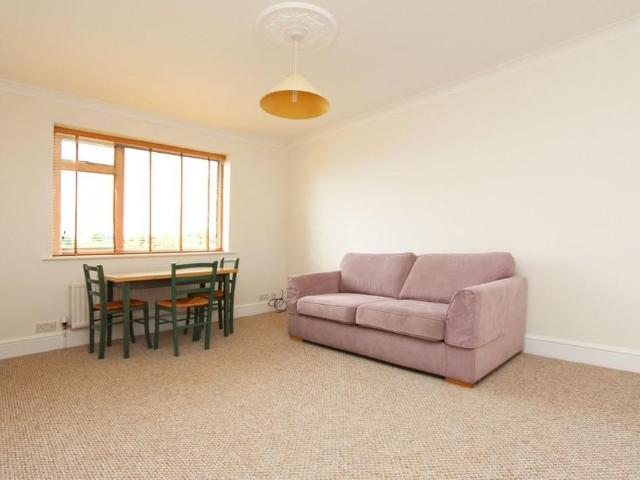 Apartment for rent in London Borough of Harrow, Greater London