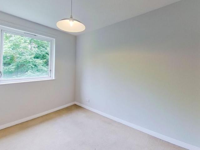 Apartment for rent in Hillside, Leith