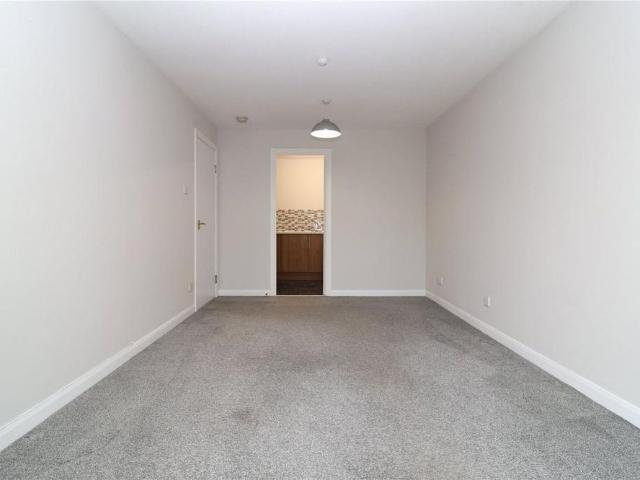 Apartment for rent in Carriagehill, Glenburn