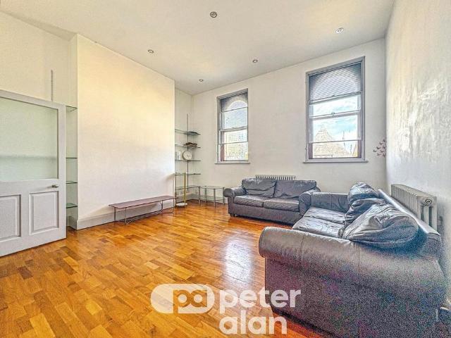 Apartment for rent in Castle Quarter, Falcon Lodge