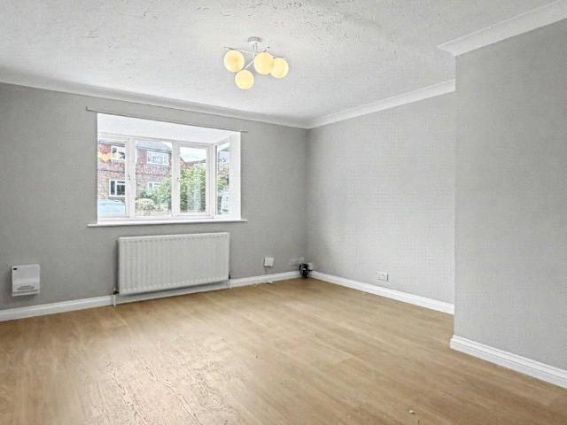 Apartment for rent in Westborough, Surrey