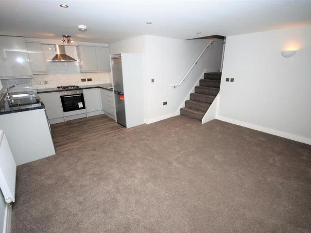 Apartment for rent in Lillington, Green Close