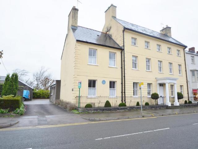 Flat for rent in Llanblethian, Cowbridge