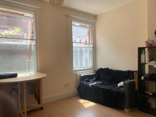 Apartment for rent in Saint Giles, Bloomsbury