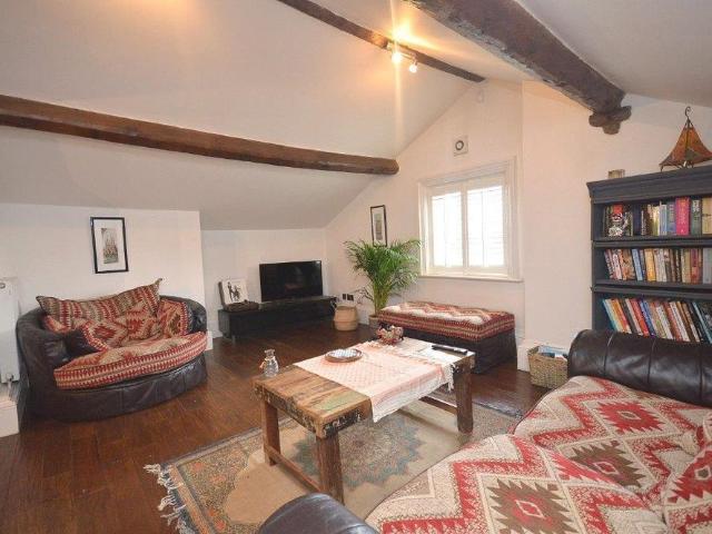 Apartment for rent in Allerton, Calderstones