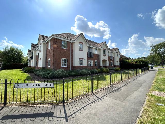 Apartment for rent in Black Lake, Hill Top