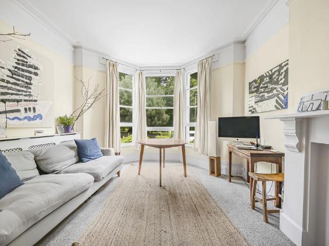 Flat for rent in Battersea, Greater London