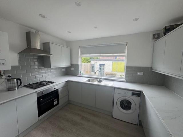 Flat for rent in Falcon Lodge, Wales
