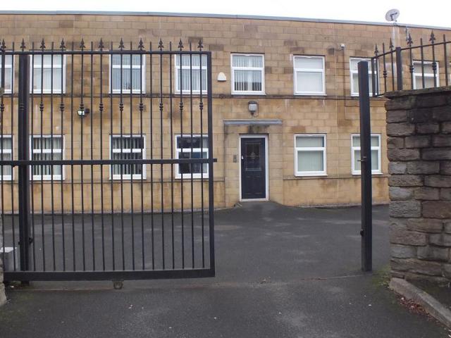 Flat for rent in Hurst, Greenheys