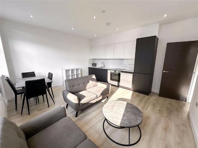 Apartment for rent in Redhill, Reigate and Banstead
