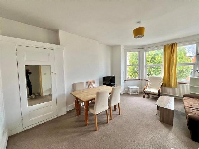 Apartment for rent in Bowes Park, Greater London