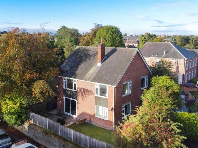 Flat for rent in Porthill, Frankwell