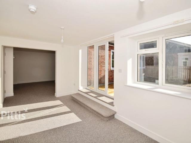 Apartment for rent in Binstead, Ryde
