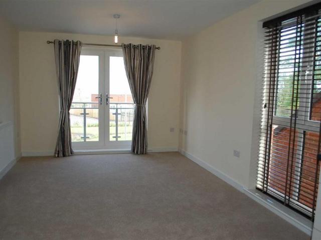 Apartment for rent in Oxley, West Midlands