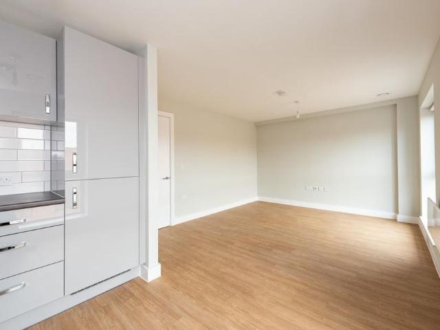 Apartment for rent in Enborne, West Berkshire