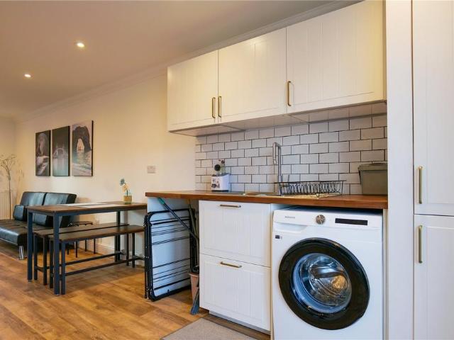 Flat for rent in Newtown, Reading
