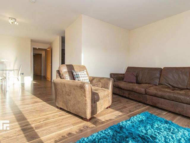 Apartment for rent in Cardiff International Sports Village, Falcon Lodge
