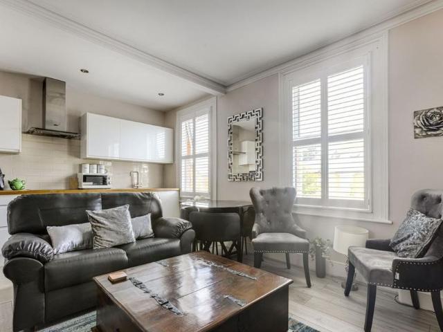 Apartment for rent in Surbiton, Greater London