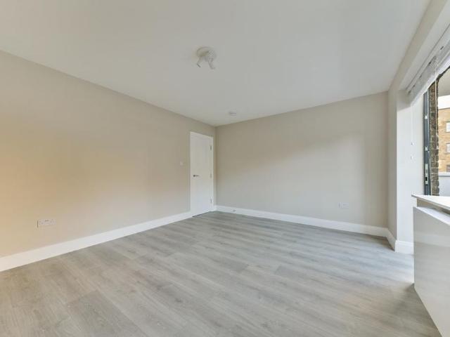 Apartment for rent in The Borough, Greater London