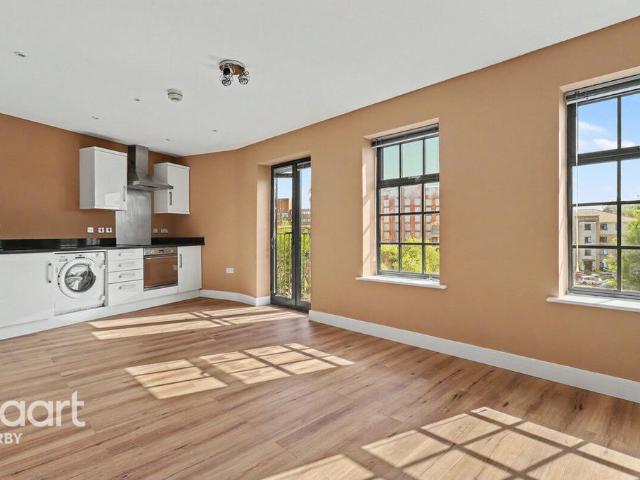 Flat for rent in Little Chester, East Midlands
